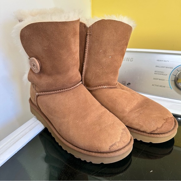 UGG Shoes - UGG ~ Bailey Button, Chestnut